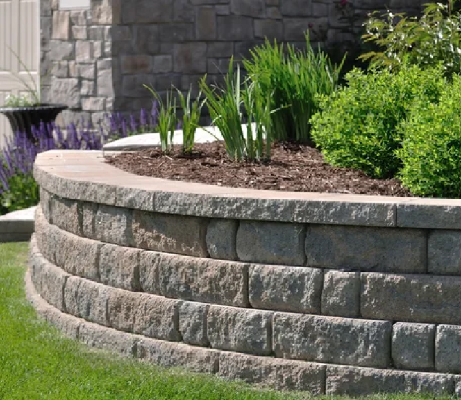 concrete retaining wall